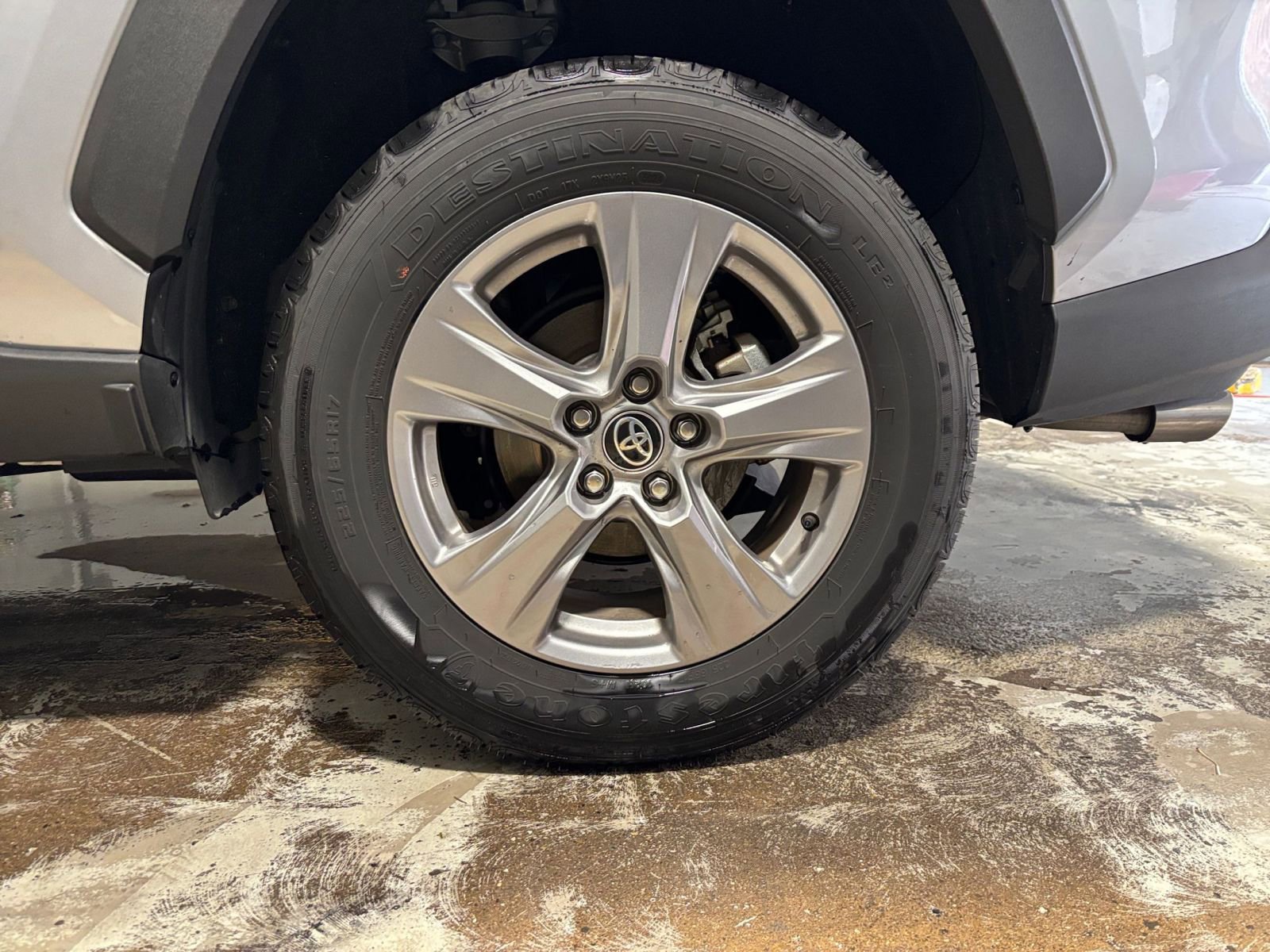 Thumbnail: 2025 Toyota RAV4 - 29