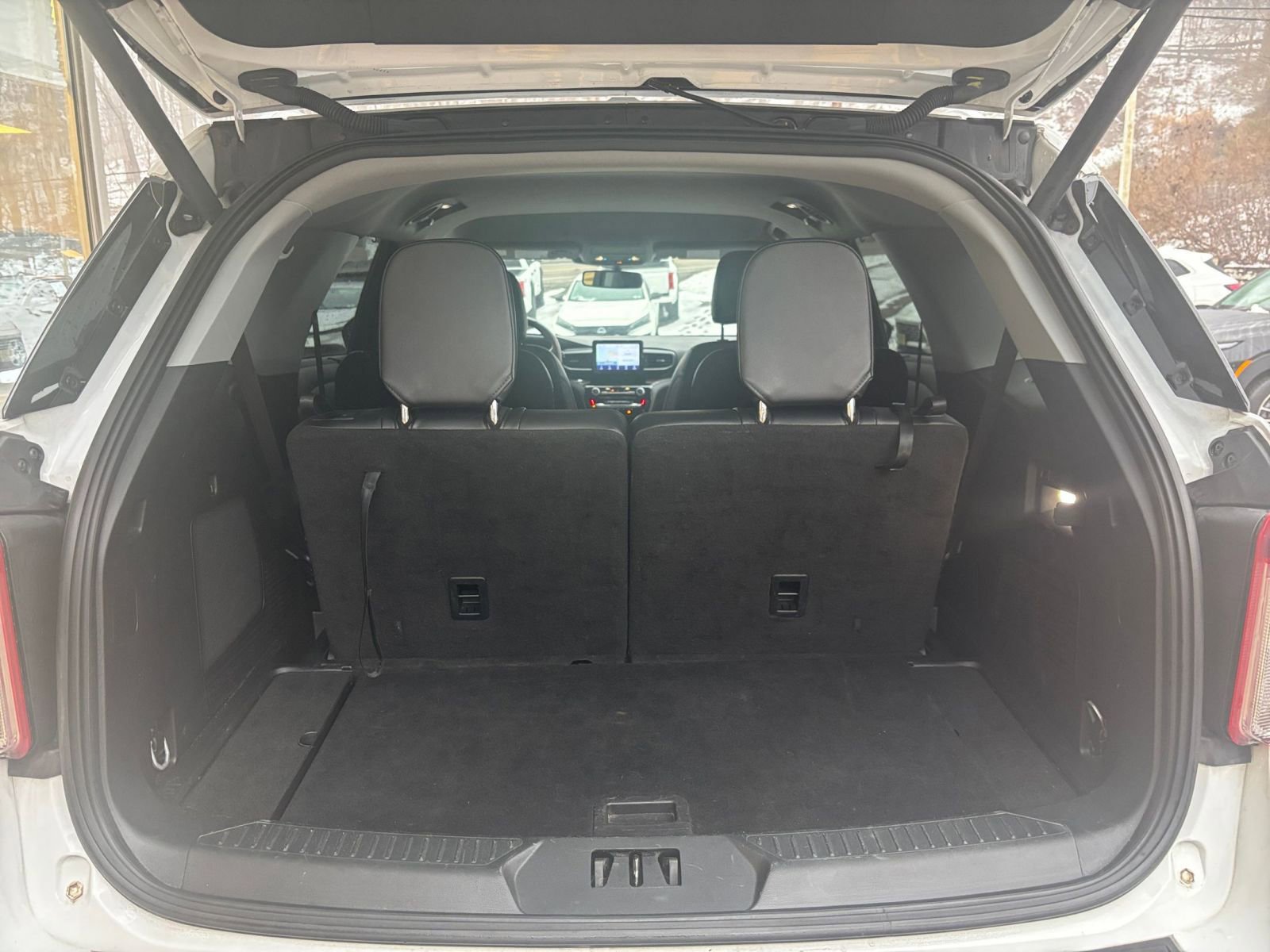 Thumbnail: 2023 Ford Explorer - 33