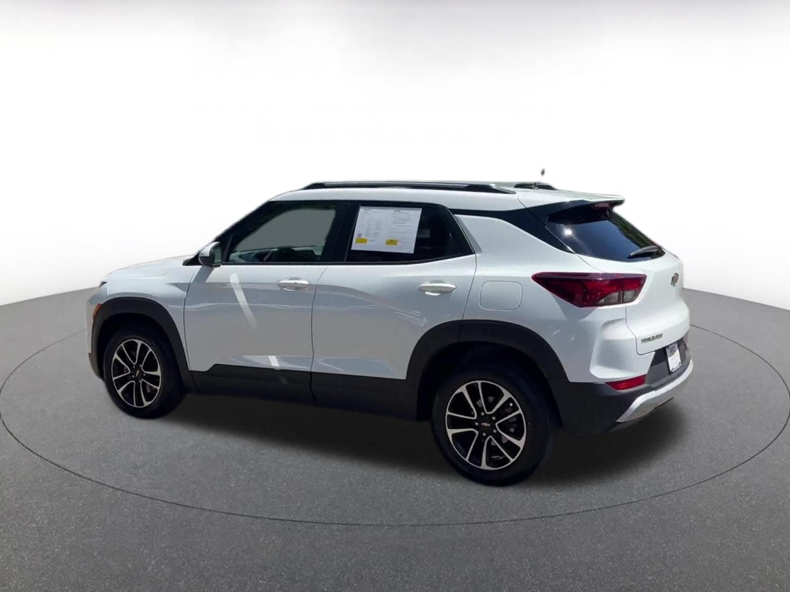 Thumbnail: 2025 Chevrolet TrailBlazer - 10