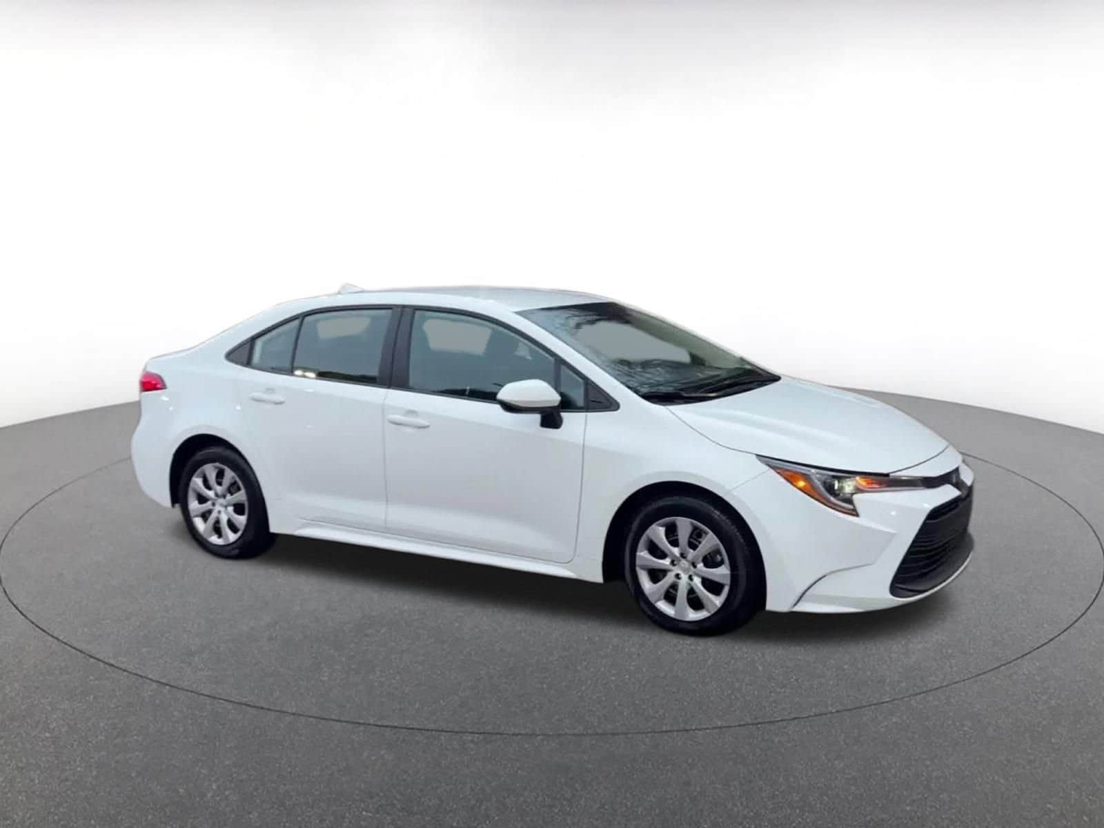 Thumbnail: 2025 Toyota Corolla - 2