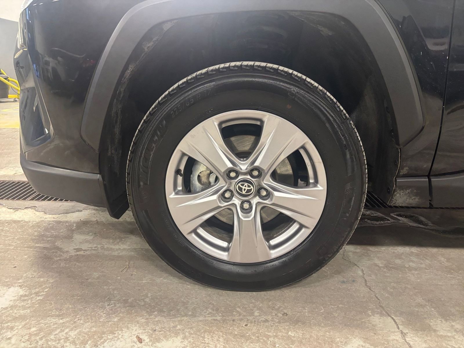 Thumbnail: 2025 Toyota RAV4 - 30