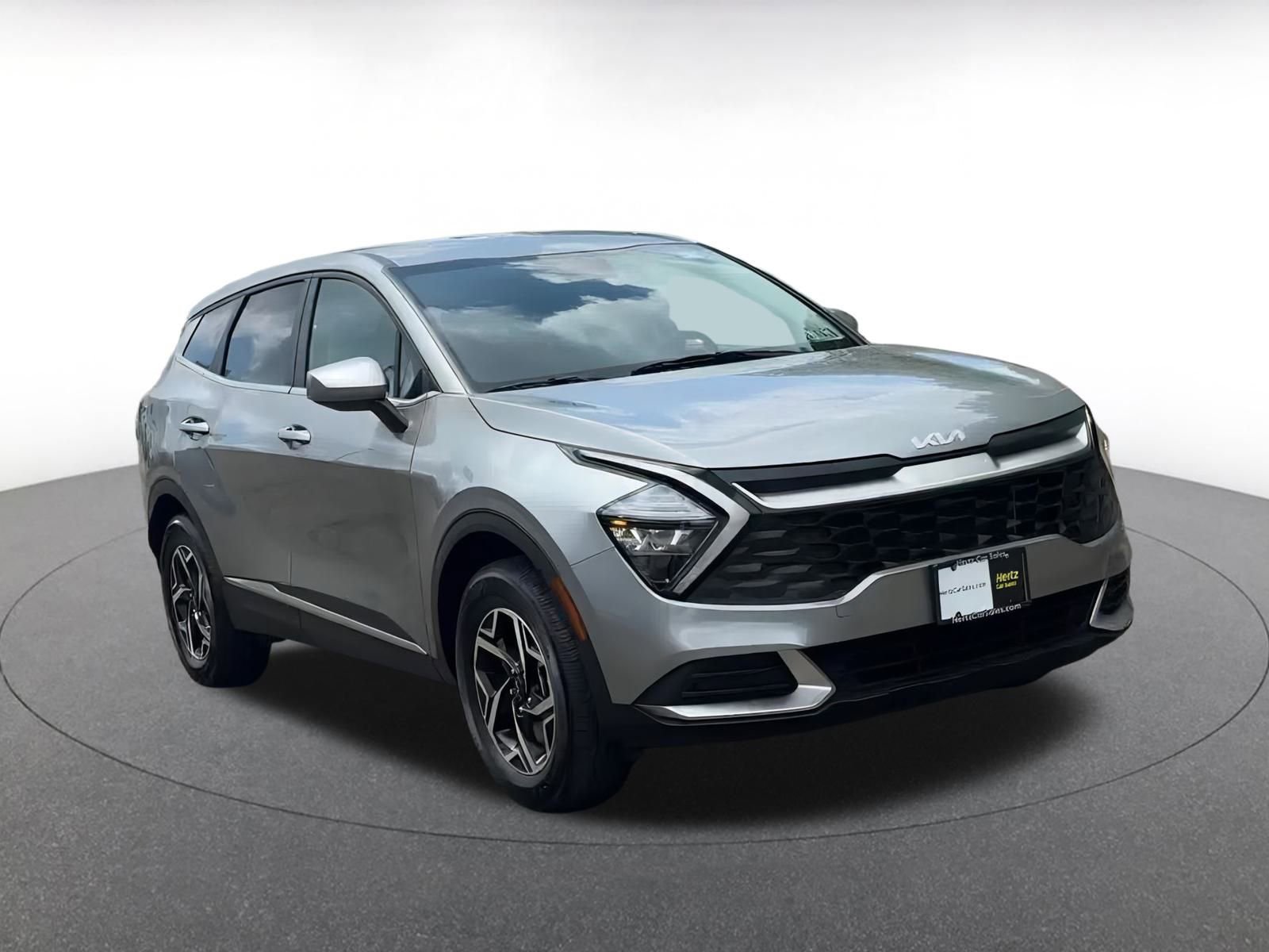 Thumbnail: 2023 Kia Sportage - 3