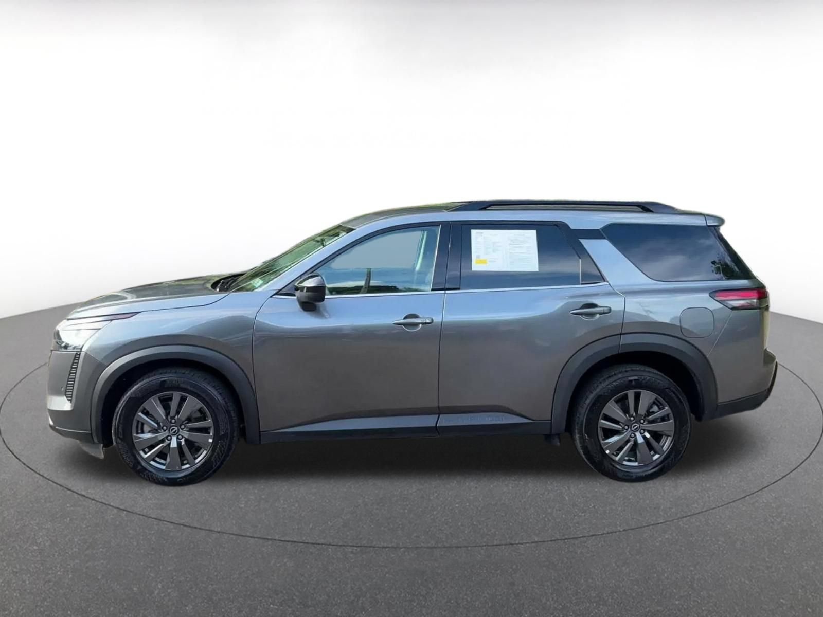 Thumbnail: 2026 Nissan Pathfinder - 8