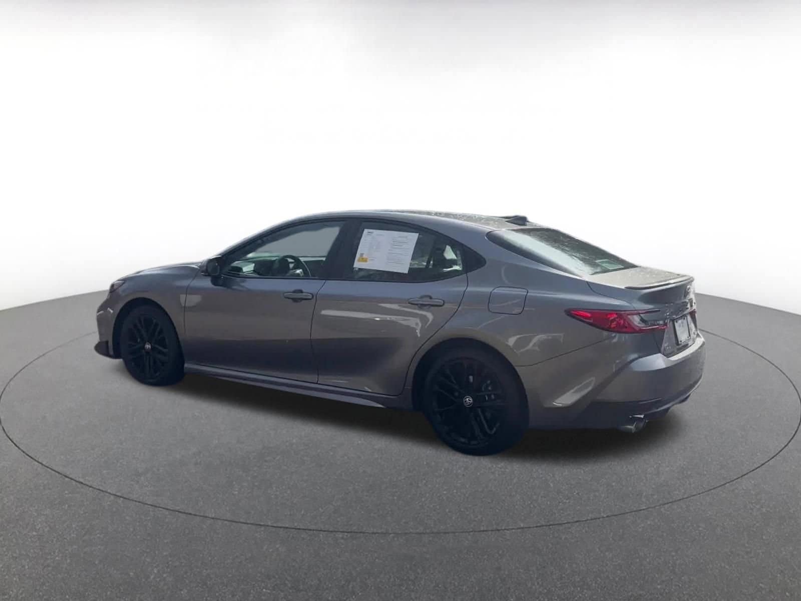 Thumbnail: 2025 Toyota Camry - 10