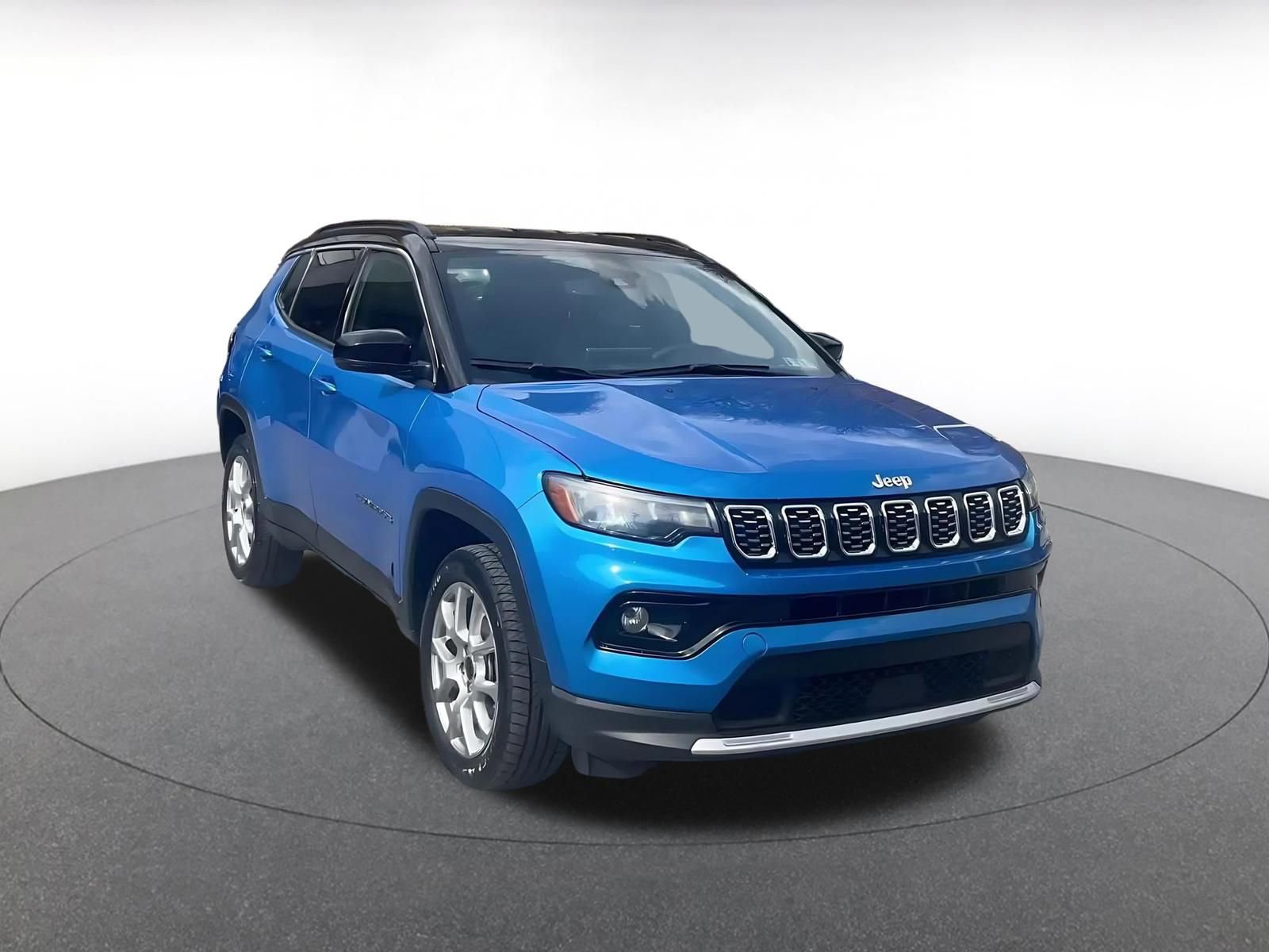 Thumbnail: 2025 Jeep Compass - 3