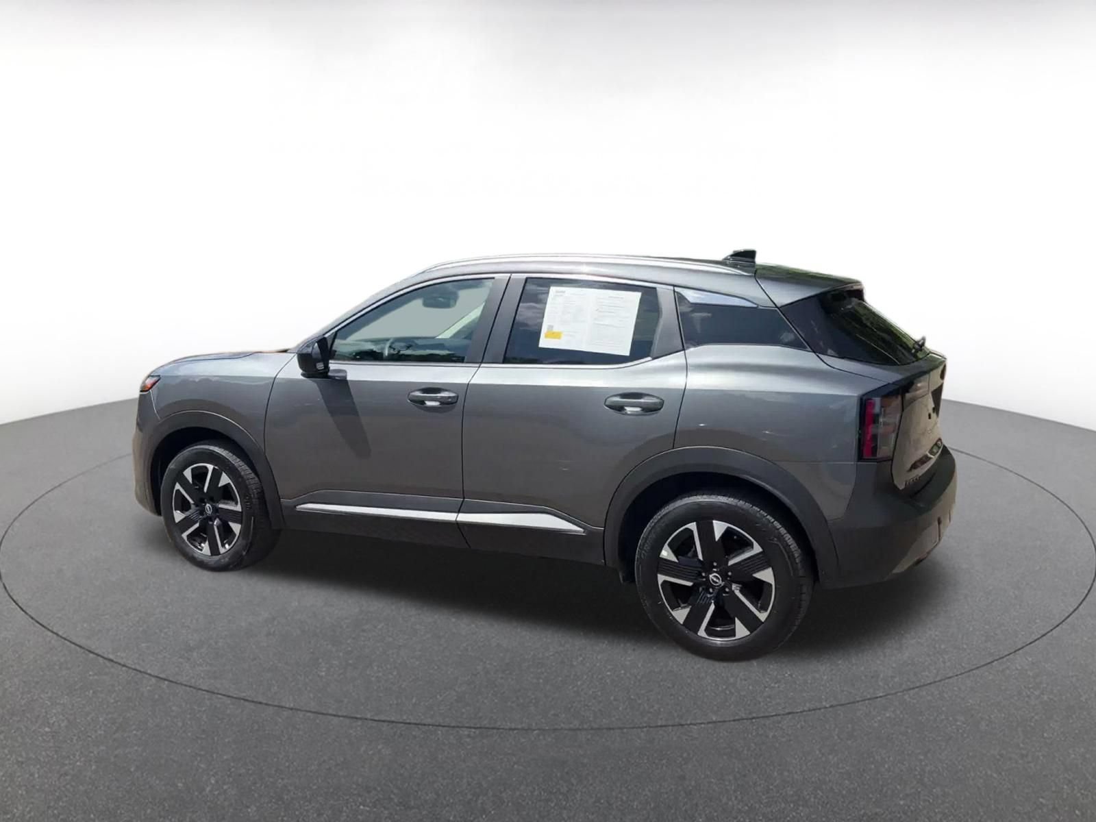 Thumbnail: 2026 Nissan Kicks - 8