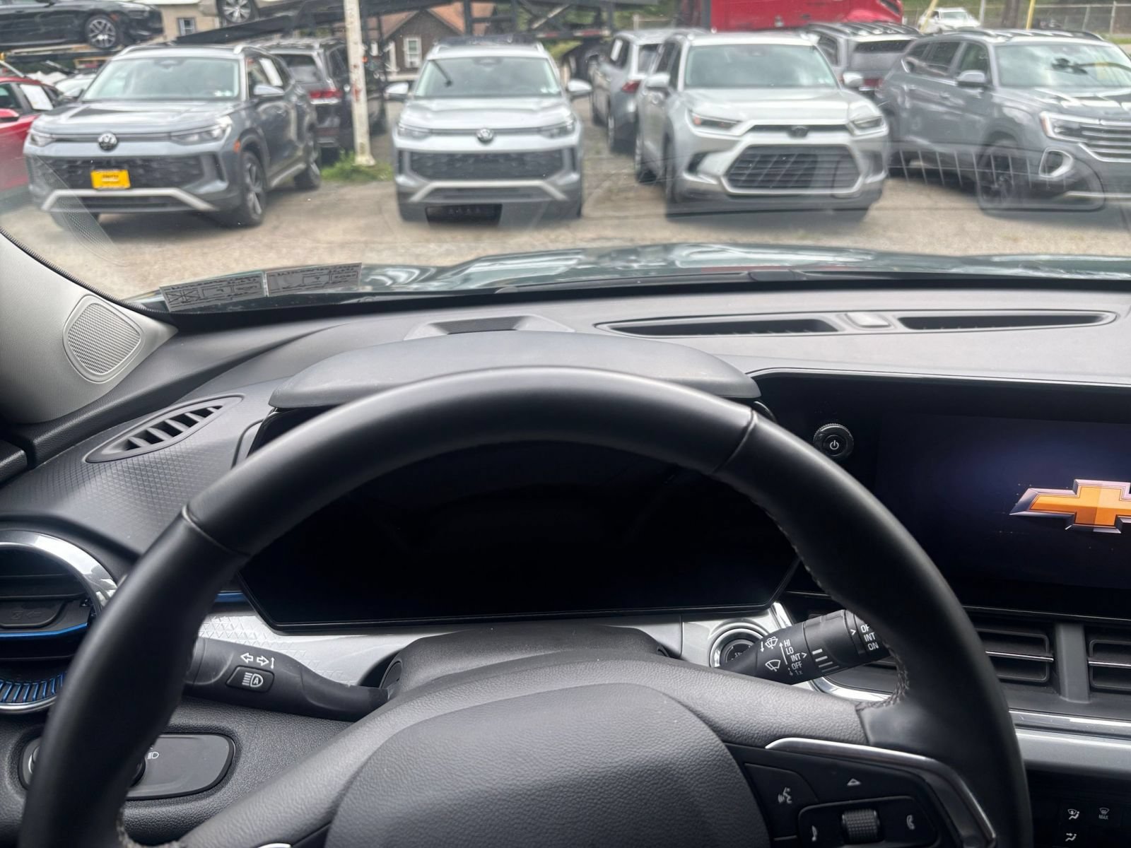 Thumbnail: 2025 Chevrolet Trax - 31