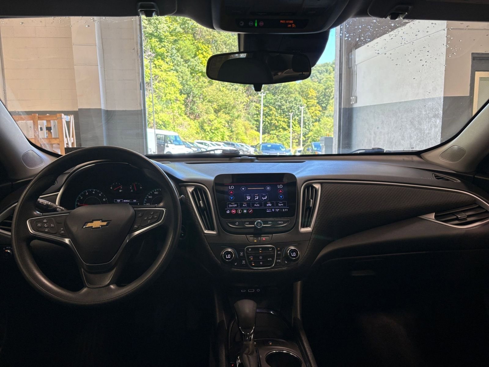 Thumbnail: 2023 Chevrolet Malibu - 33