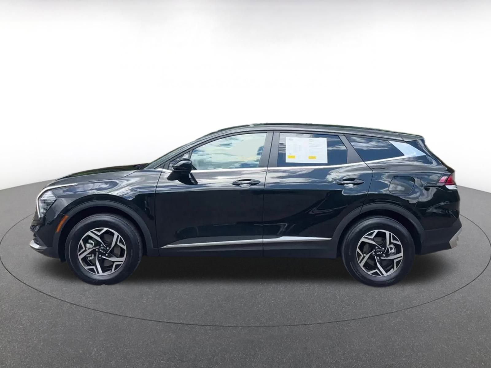 Thumbnail: 2024 Kia Sportage - 9