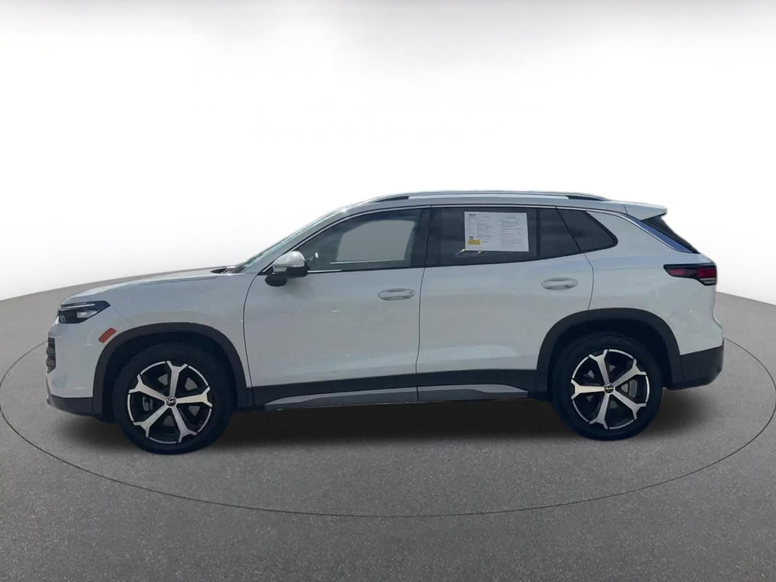 Thumbnail: 2026 Volkswagen Tiguan - 8
