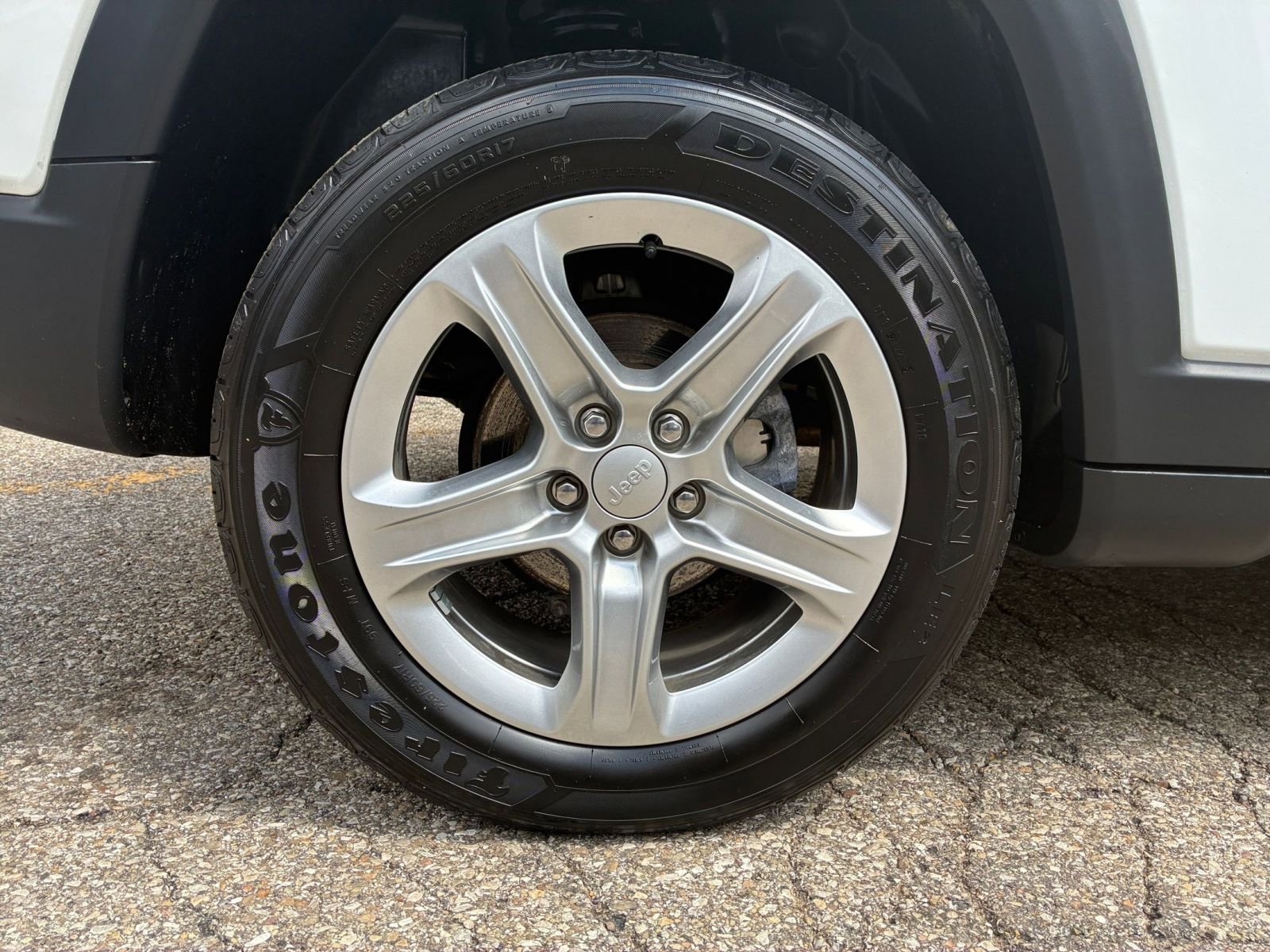 Thumbnail: 2023 Jeep Compass - 29