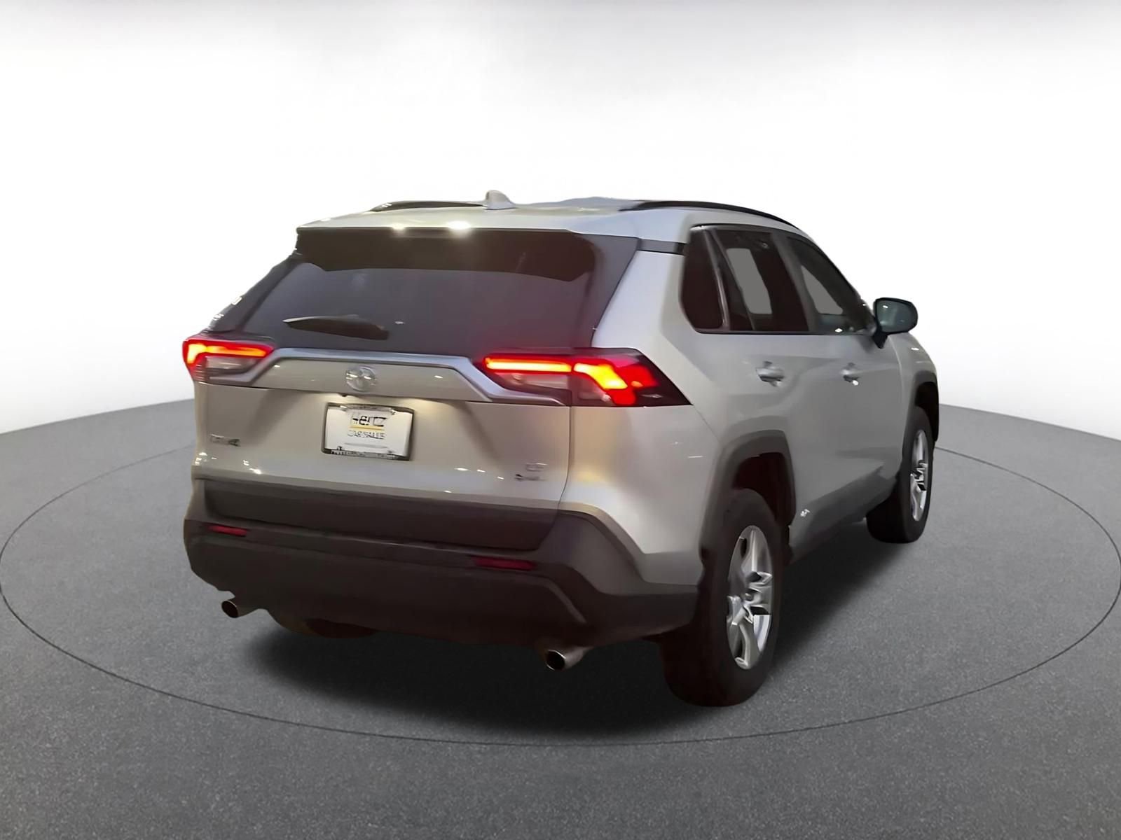Thumbnail: 2025 Toyota RAV4 - 15