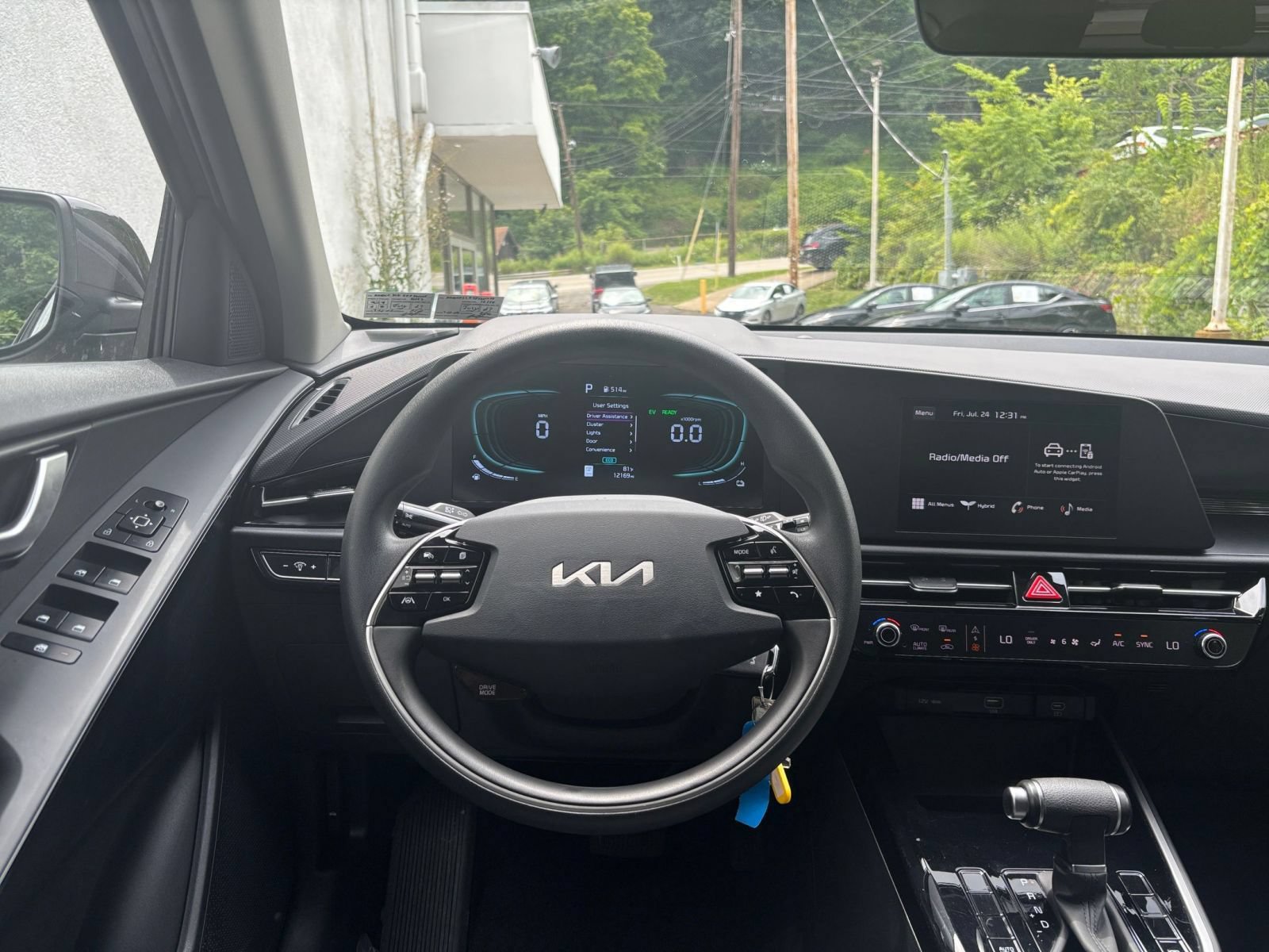 Thumbnail: 2026 Kia Niro - 33