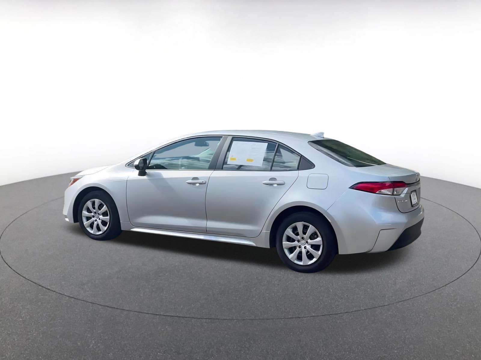 Thumbnail: 2024 Toyota Corolla - 11