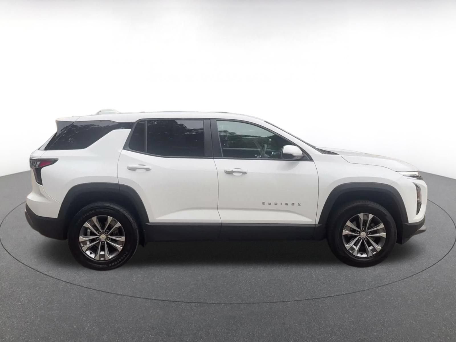 Thumbnail: 2025 Chevrolet Equinox - 15