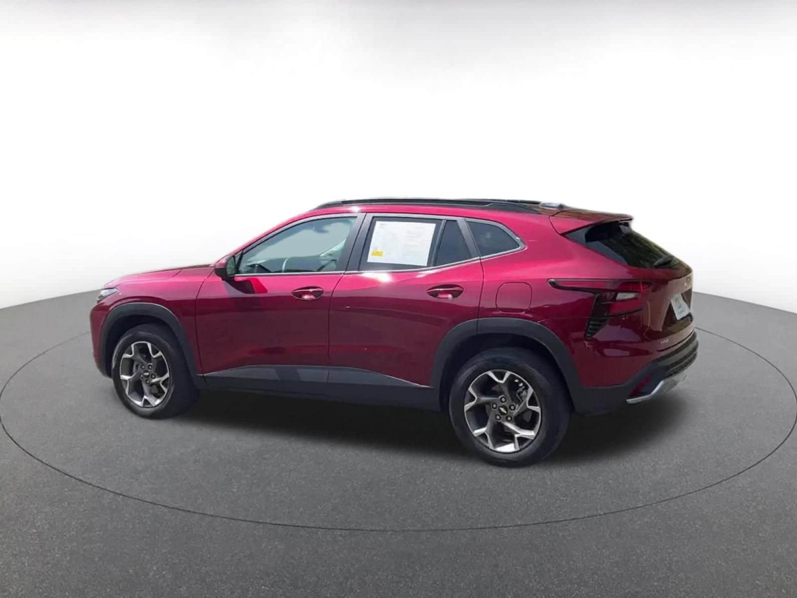 Thumbnail: 2025 Chevrolet Trax - 10