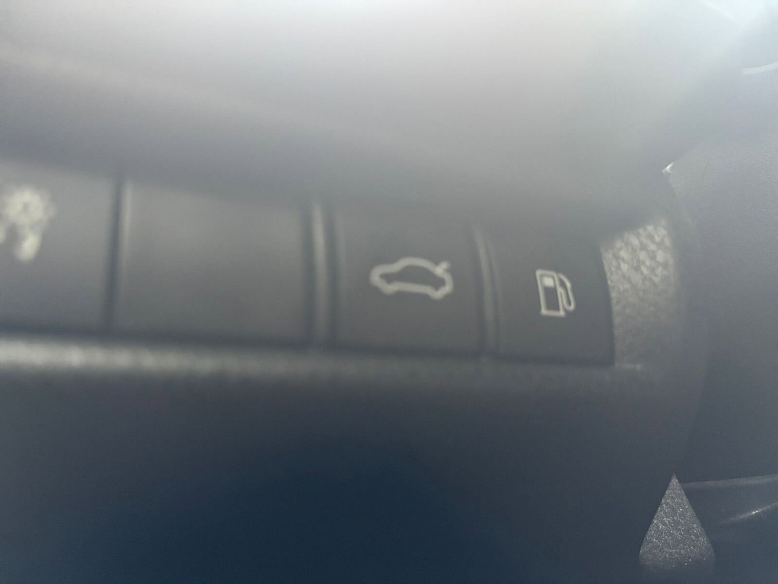 Thumbnail: 2025 Toyota Camry - 23