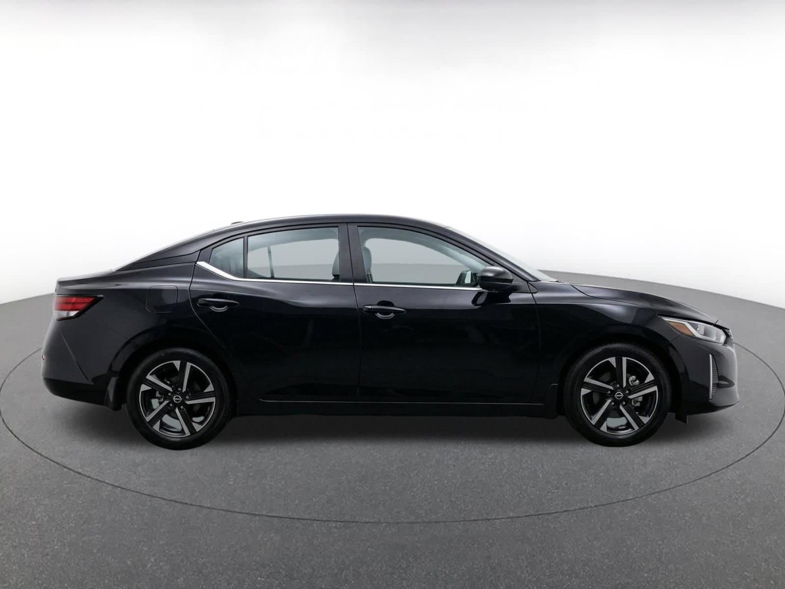 Thumbnail: 2025 Nissan Sentra - 8