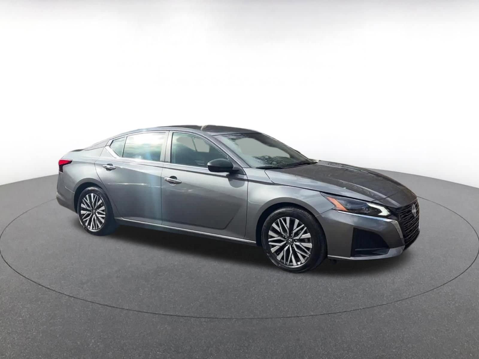 Thumbnail: 2025 Nissan Altima - 2