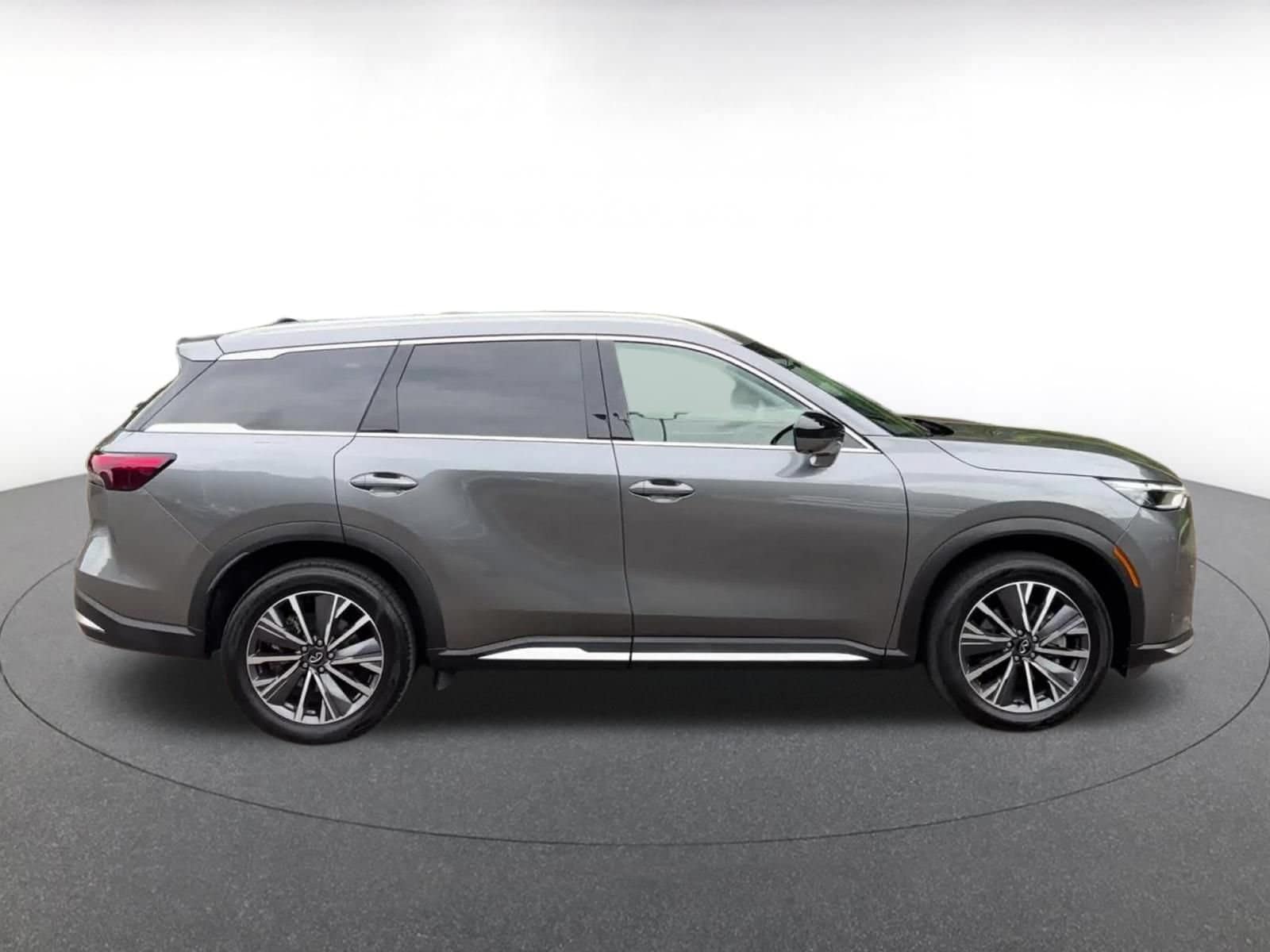 Thumbnail: 2026 INFINITI QX60 - 16