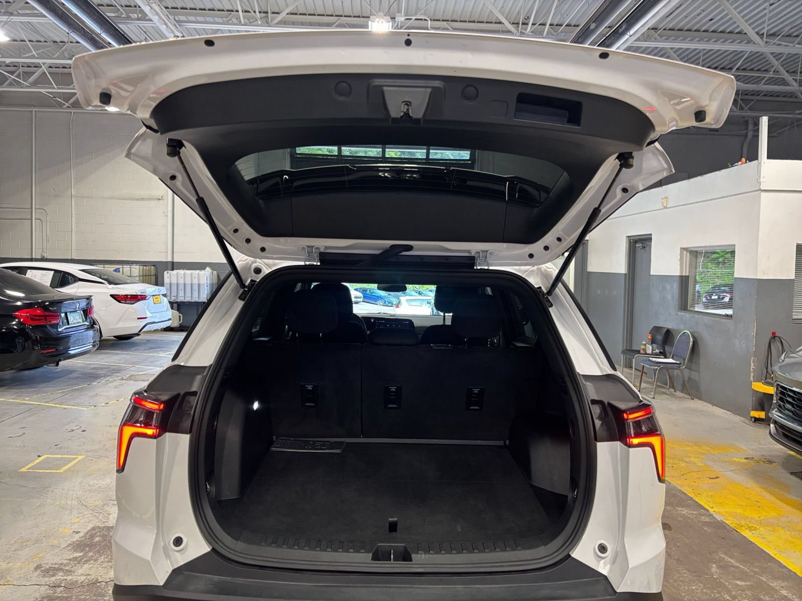 Thumbnail: 2025 Chevrolet Equinox - 30