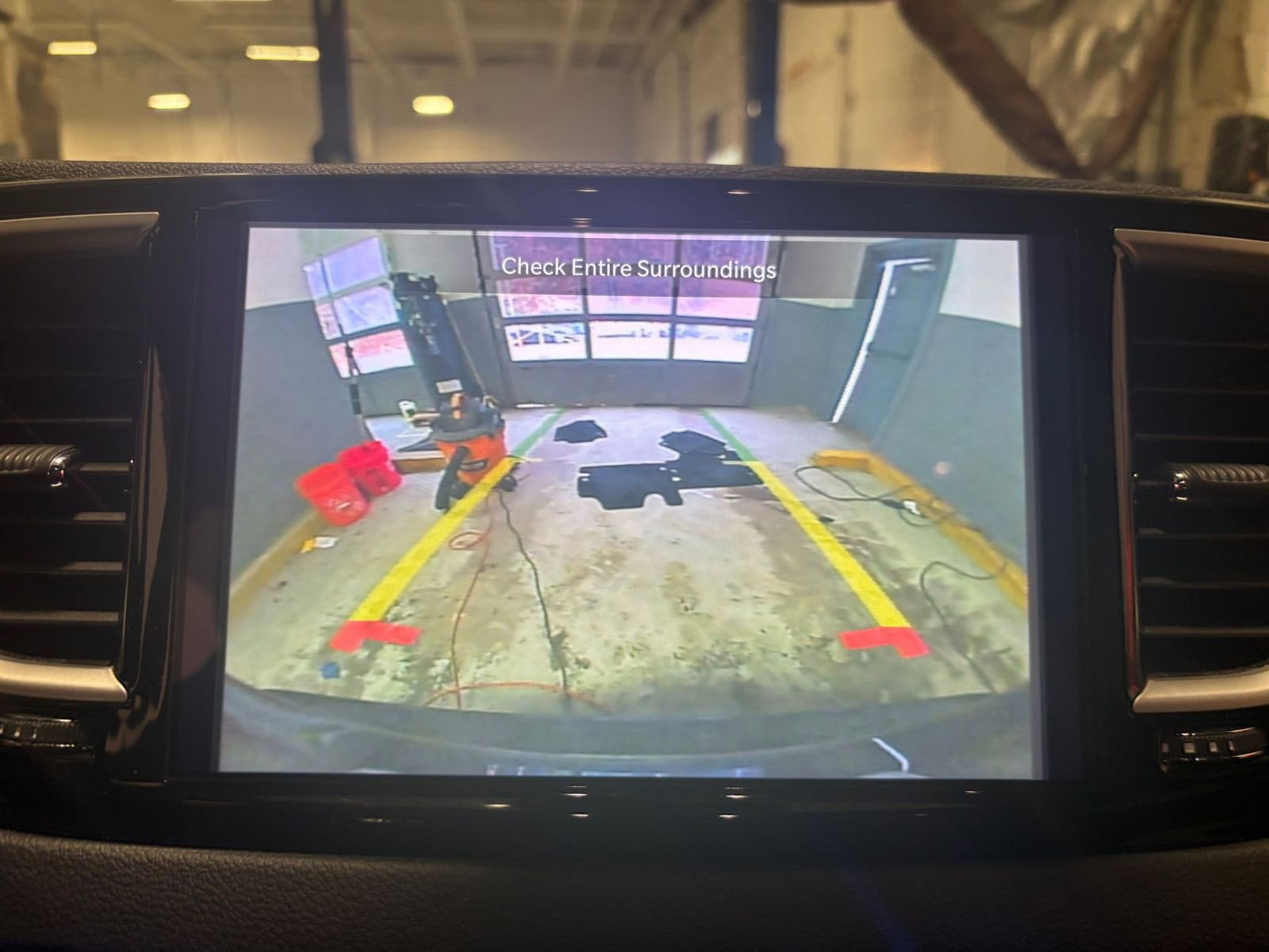 Thumbnail: 2025 Chrysler Pacifica - 17