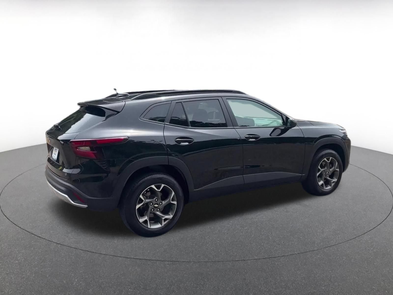 Thumbnail: 2025 Chevrolet Trax - 14