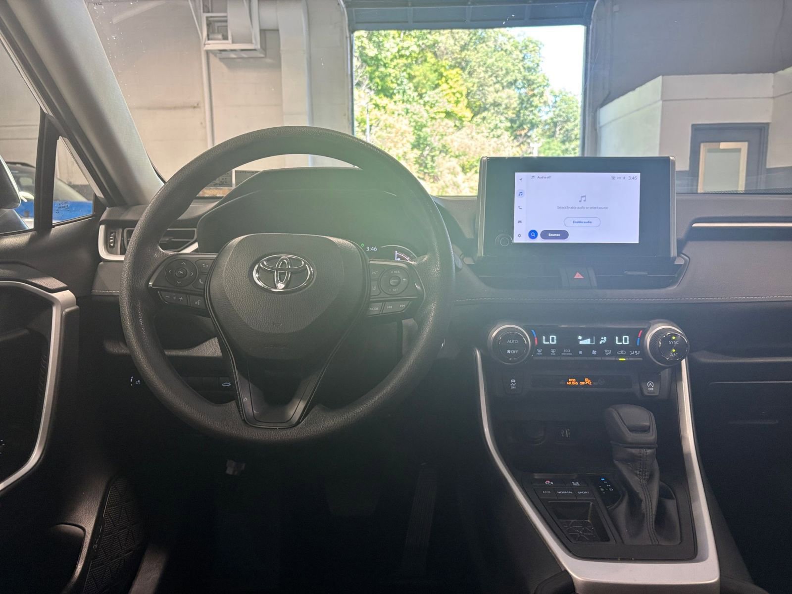 Thumbnail: 2024 Toyota RAV4 - 34