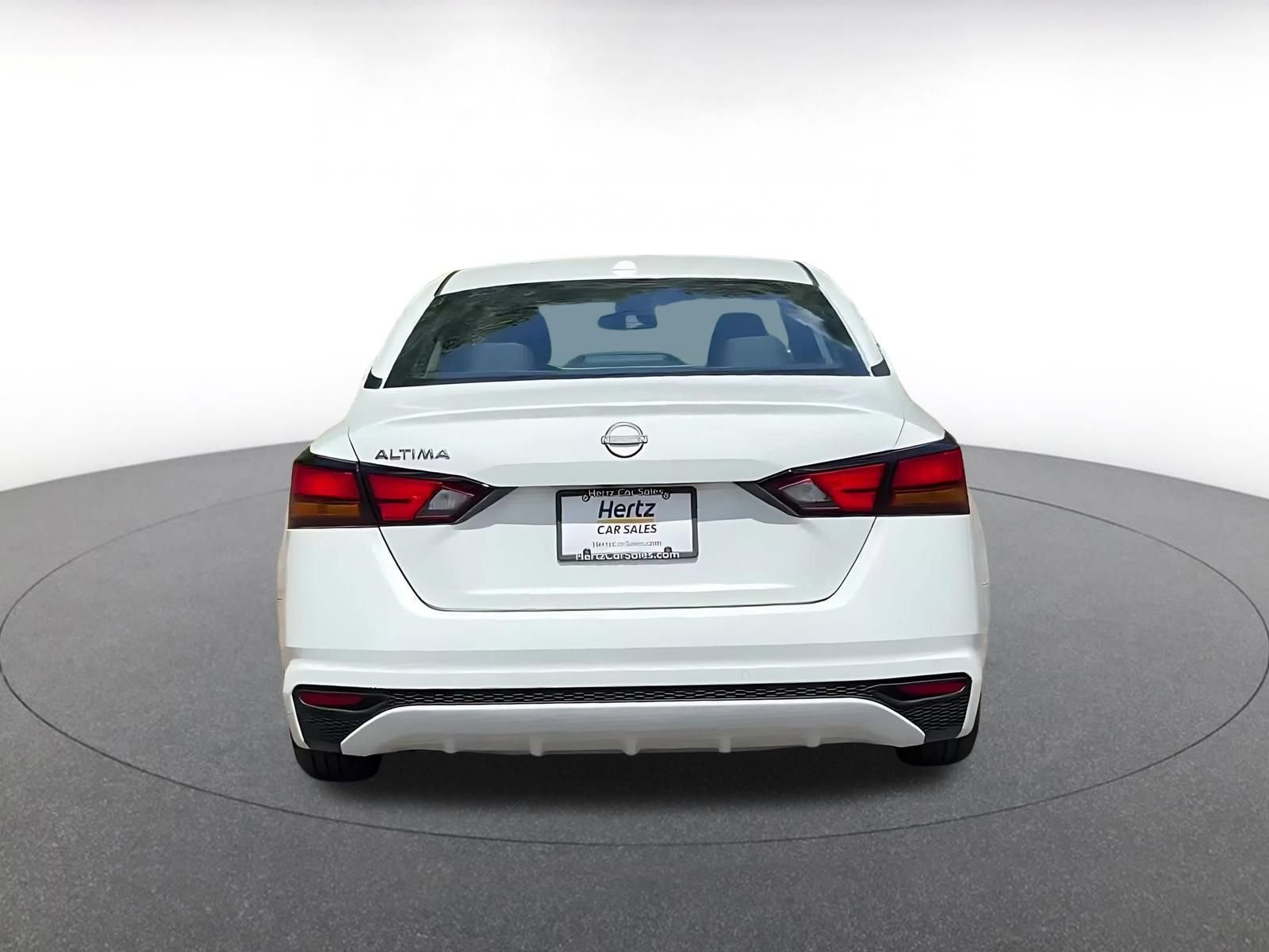 Thumbnail: 2025 Nissan Altima - 12