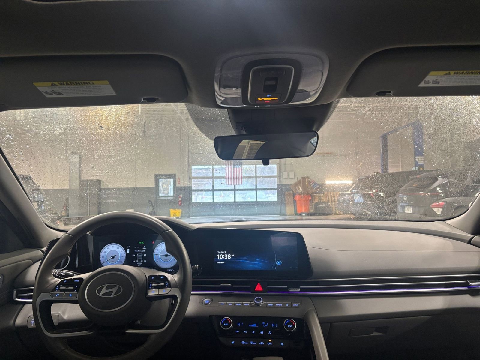 Thumbnail: 2025 Hyundai Elantra - 32