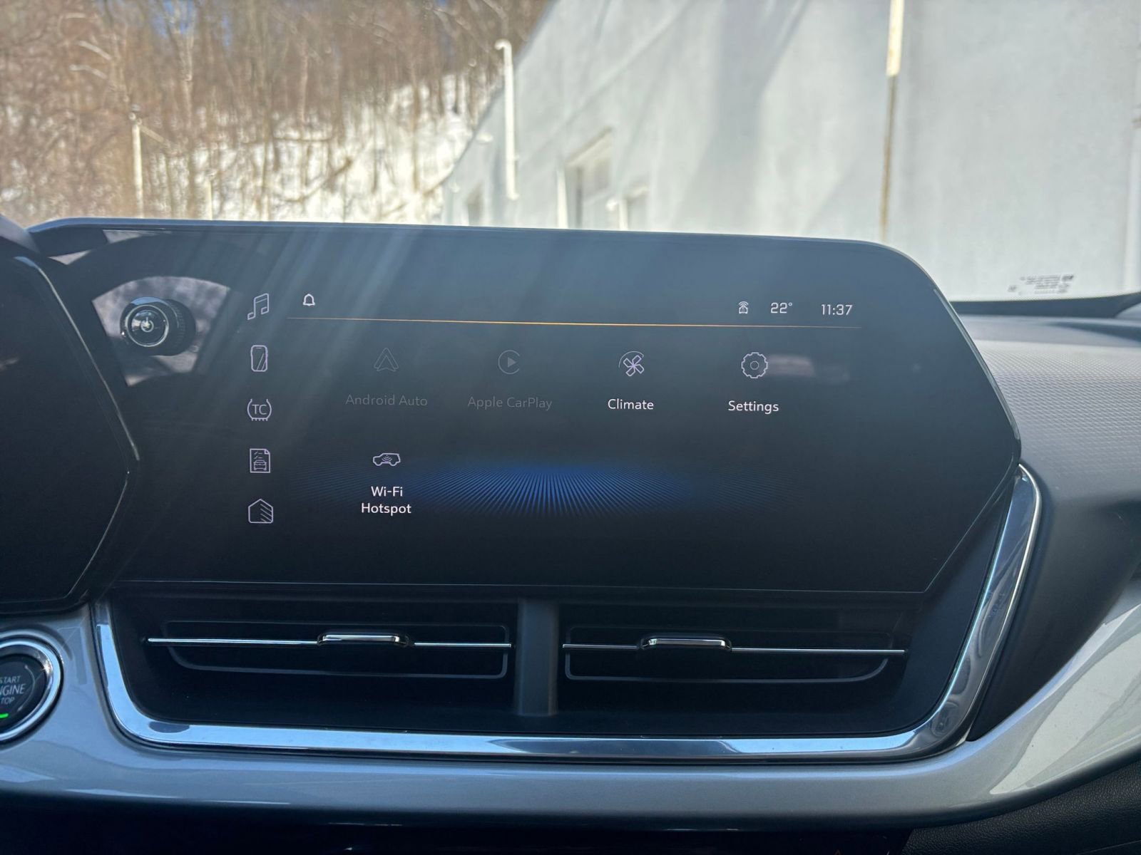 Thumbnail: 2025 Chevrolet Trax - 20