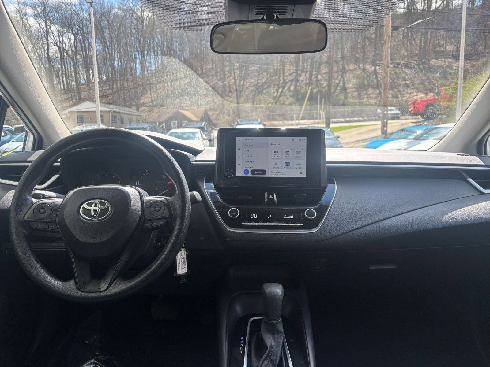 Thumbnail: 2025 Toyota Corolla - 32