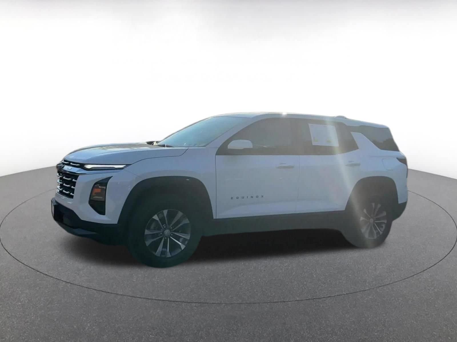 Thumbnail: 2025 Chevrolet Equinox - 6