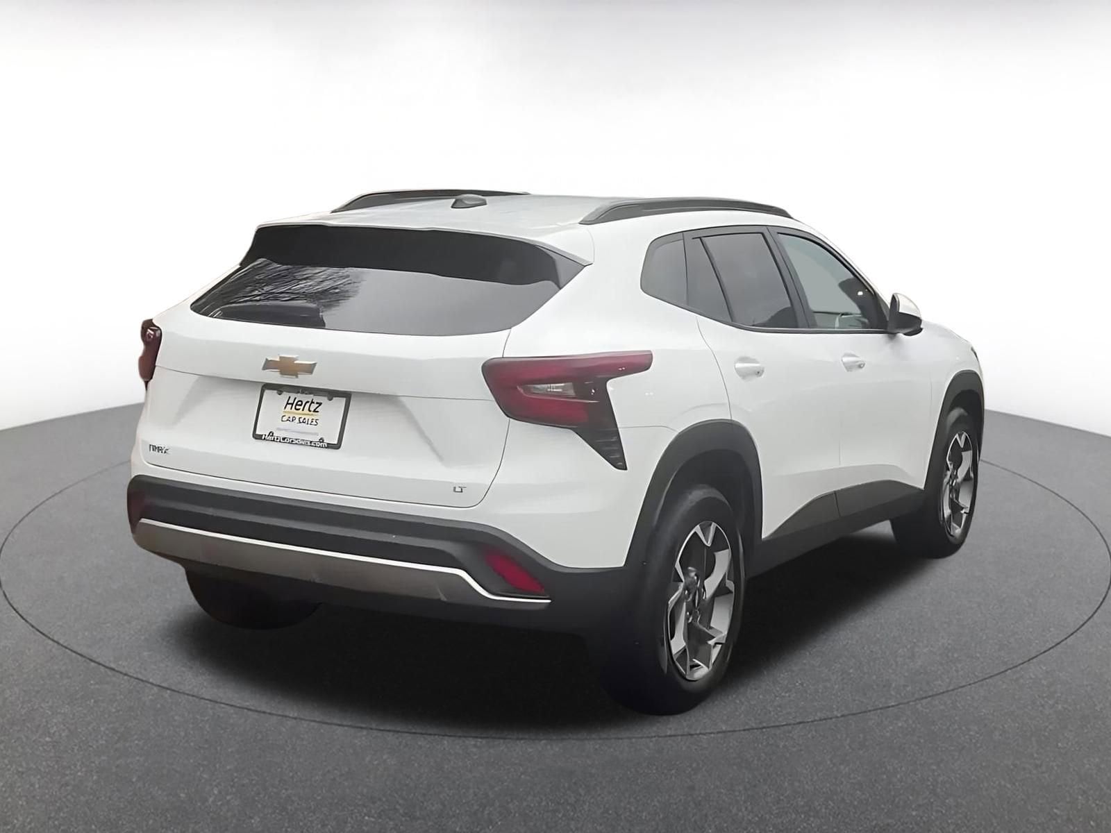 Thumbnail: 2025 Chevrolet Trax - 14