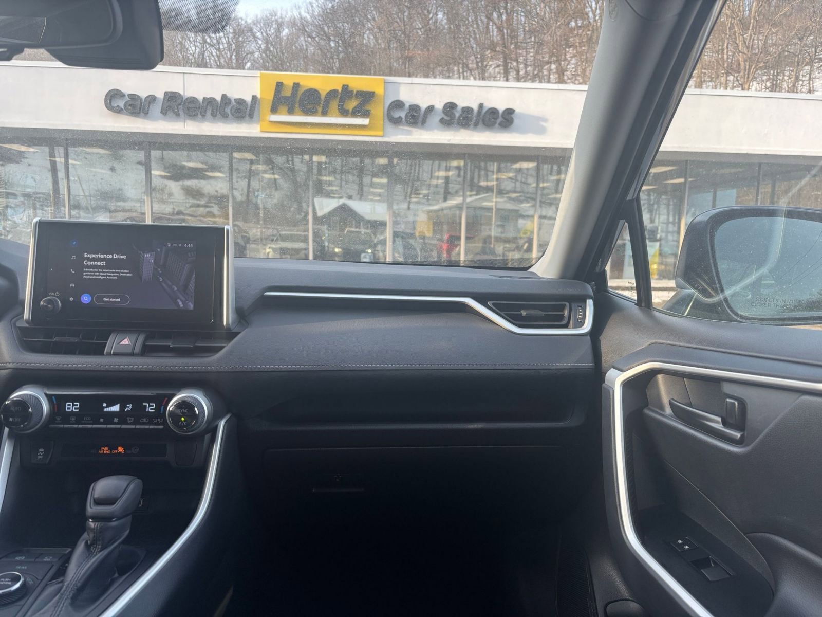 Thumbnail: 2025 Toyota RAV4 - 34