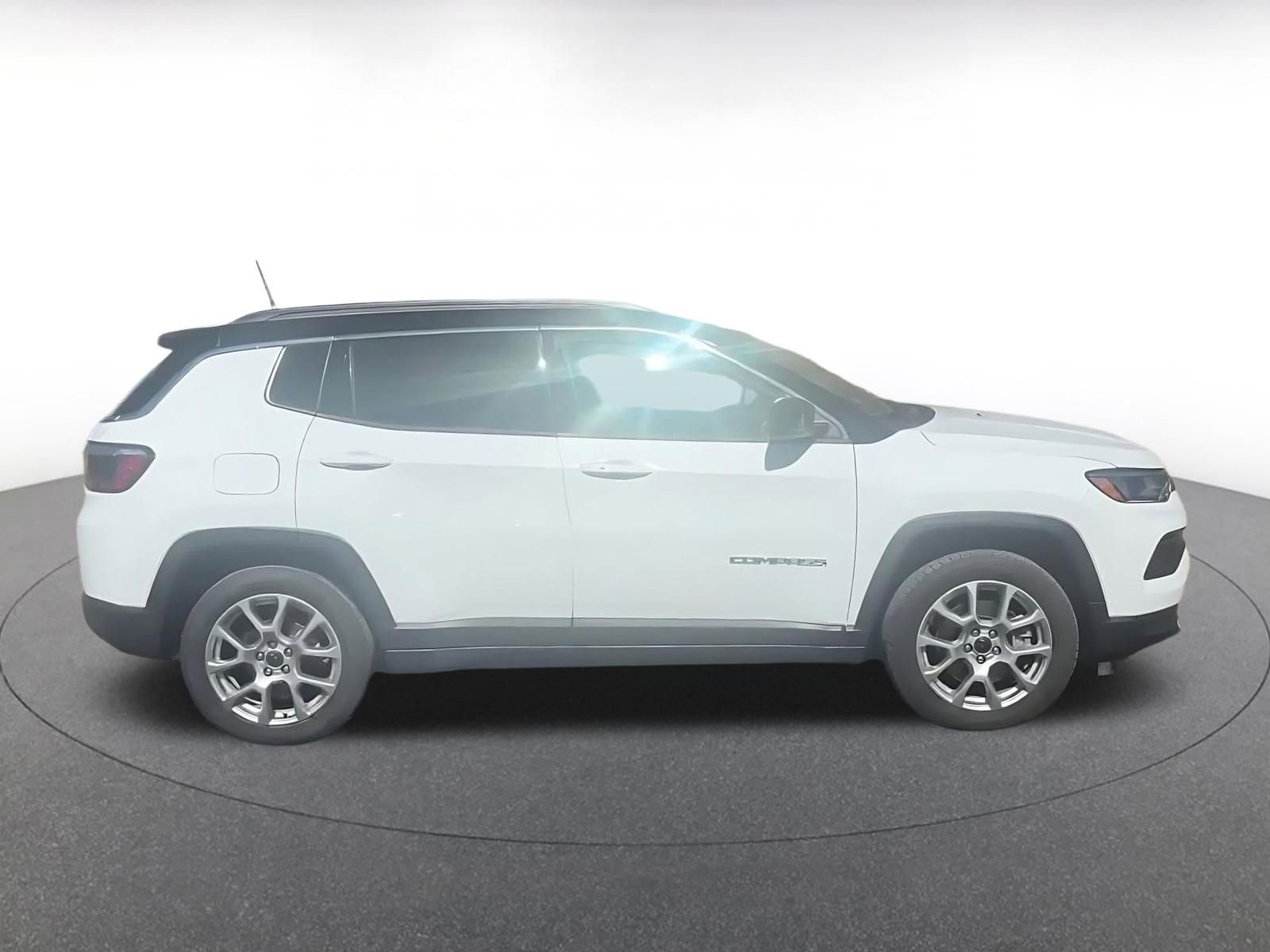 Thumbnail: 2025 Jeep Compass - 16