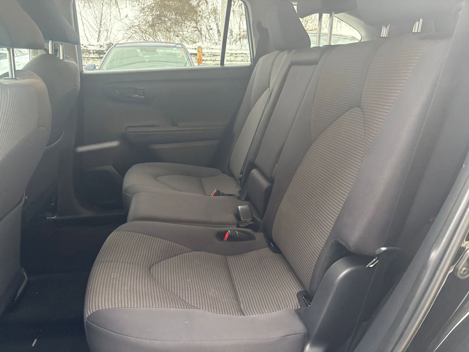 Thumbnail: 2025 Toyota Highlander - 27