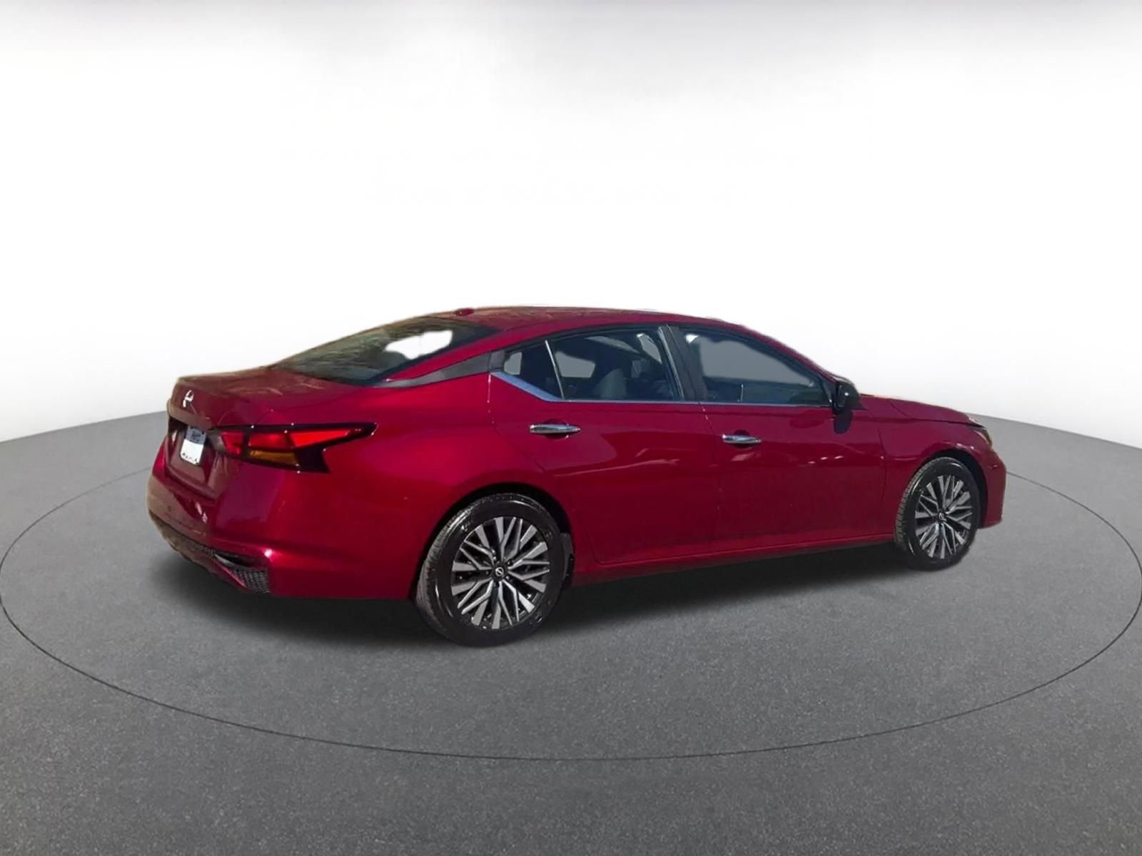 Thumbnail: 2025 Nissan Altima - 15