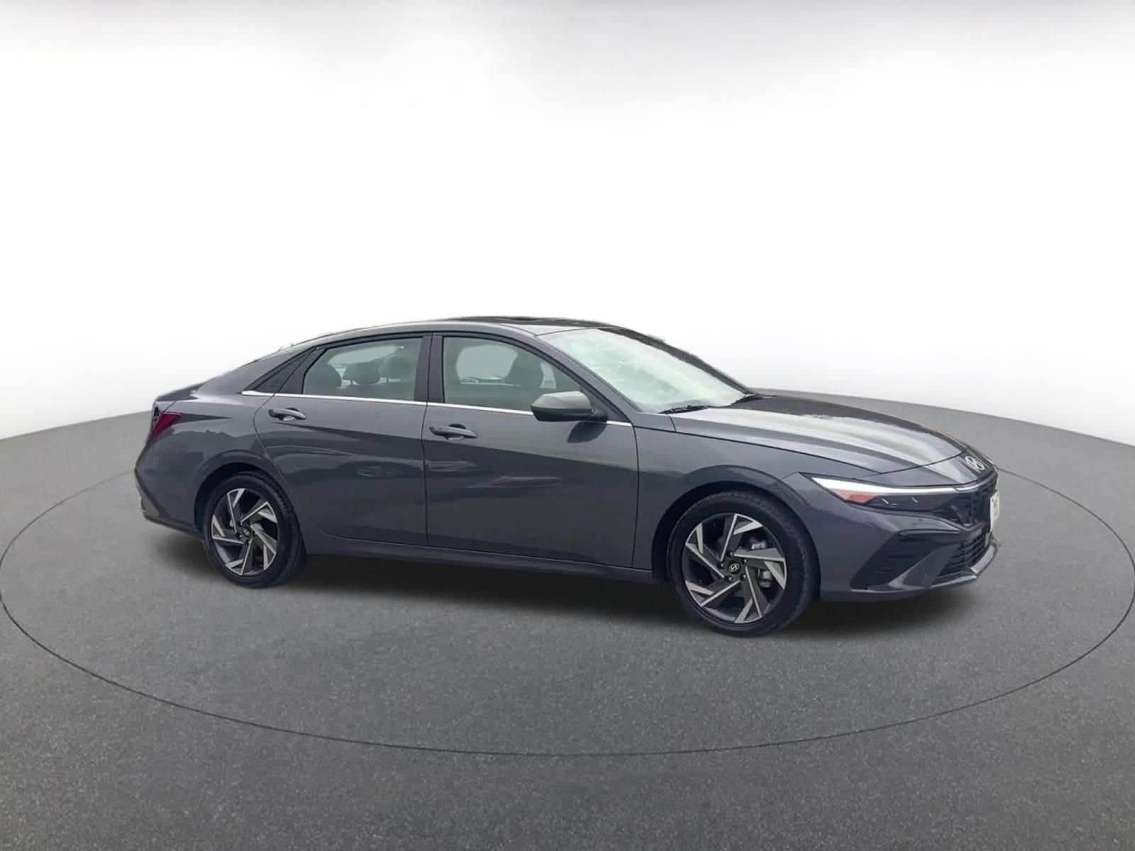 Thumbnail: 2025 Hyundai Elantra - 2