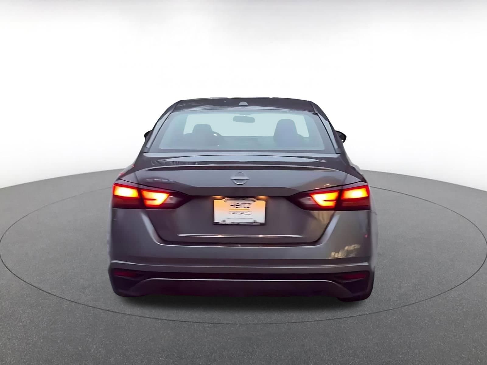 Thumbnail: 2025 Nissan Altima - 12