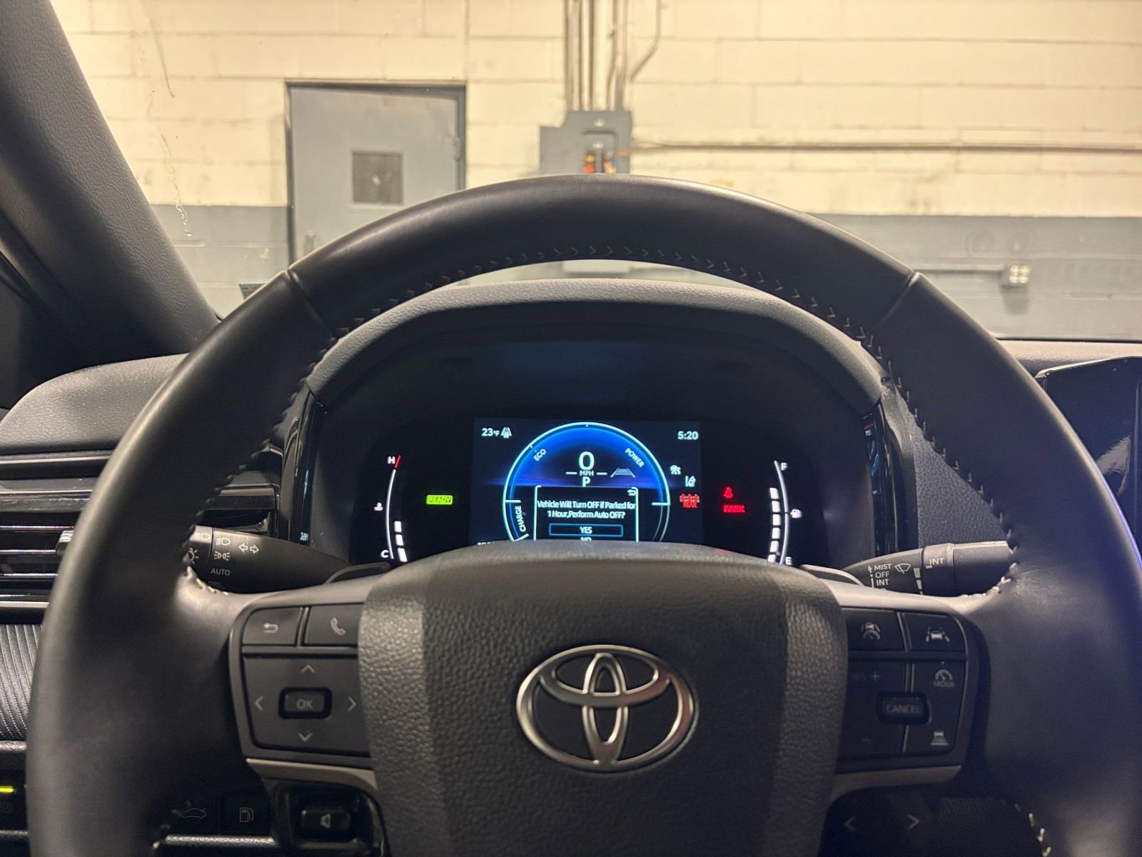 Thumbnail: 2025 Toyota Camry - 30