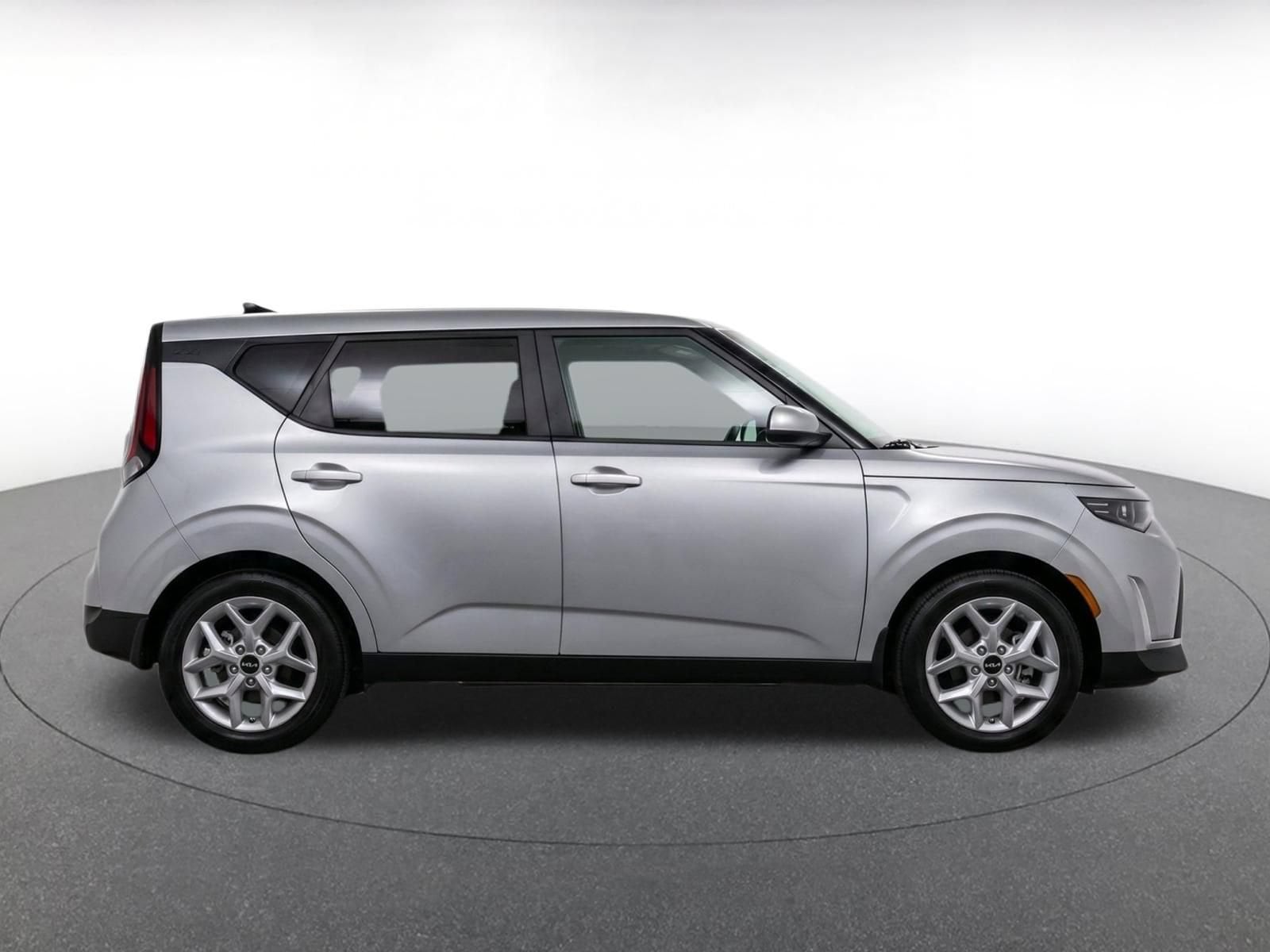 Thumbnail: 2025 Kia Soul - 8