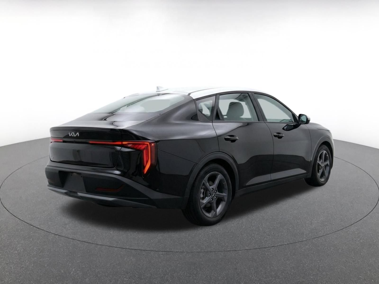 Thumbnail: 2025 Kia K4 - 9