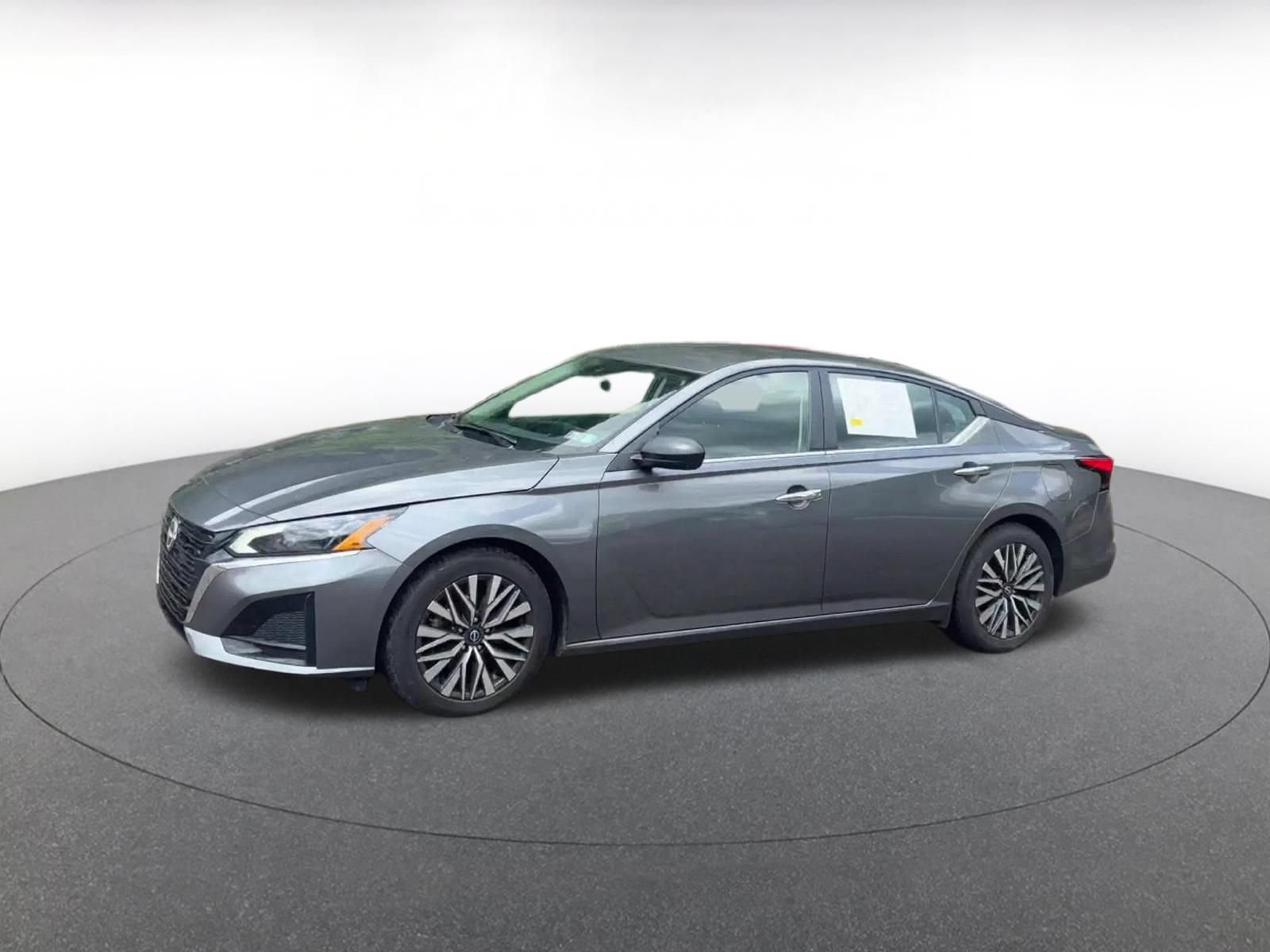 Thumbnail: 2025 Nissan Altima - 8
