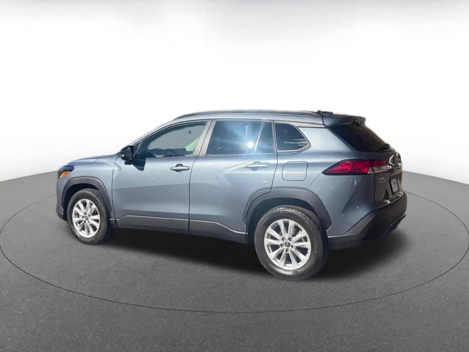 Thumbnail: 2025 Toyota Corolla Cross - 10