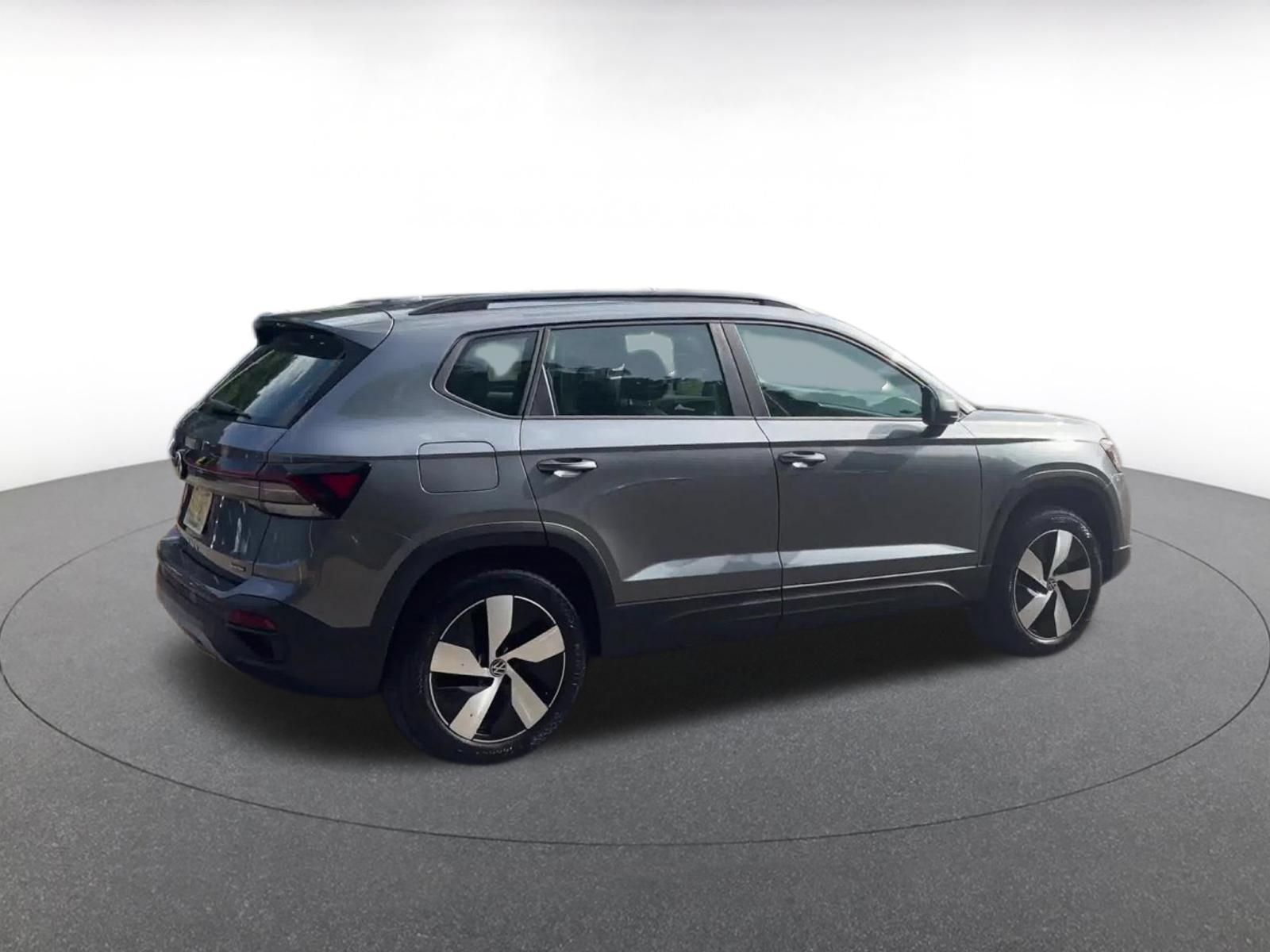 Thumbnail: 2026 Volkswagen Taos - 15