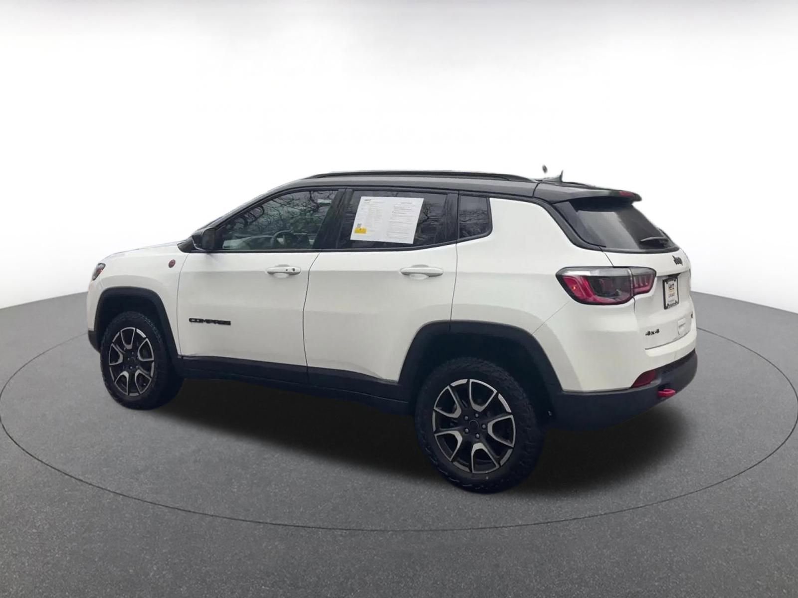 Thumbnail: 2025 Jeep Compass - 10