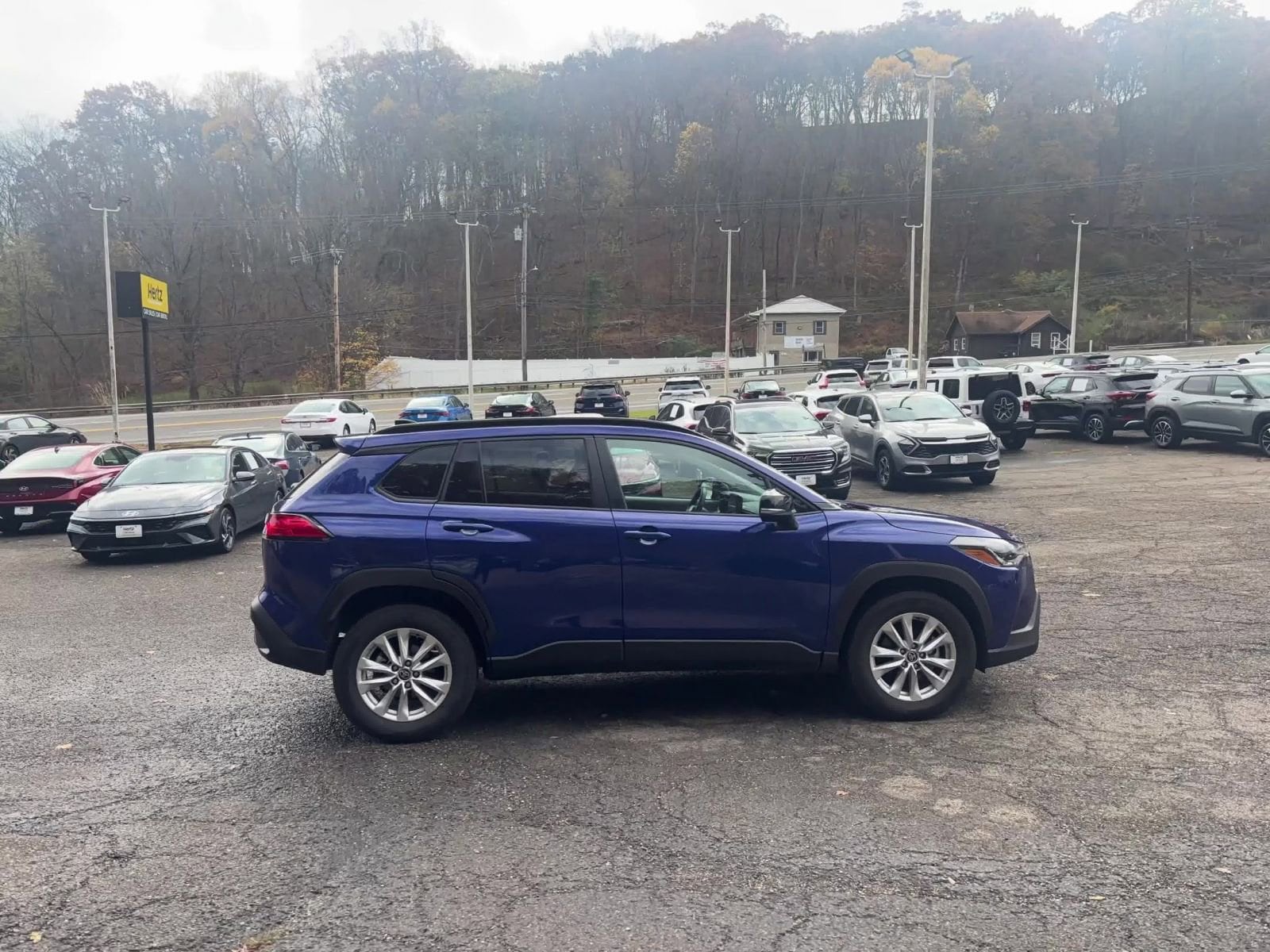 Thumbnail: 2025 Toyota Corolla Cross - 4