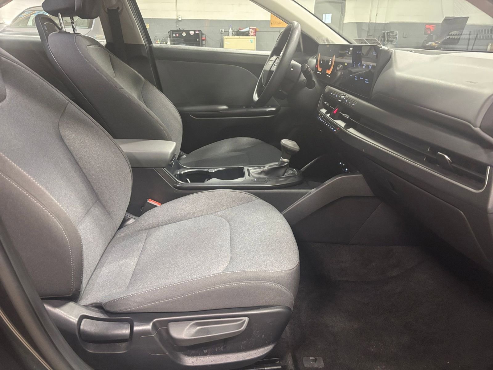 Thumbnail: 2025 Kia K4 - 25