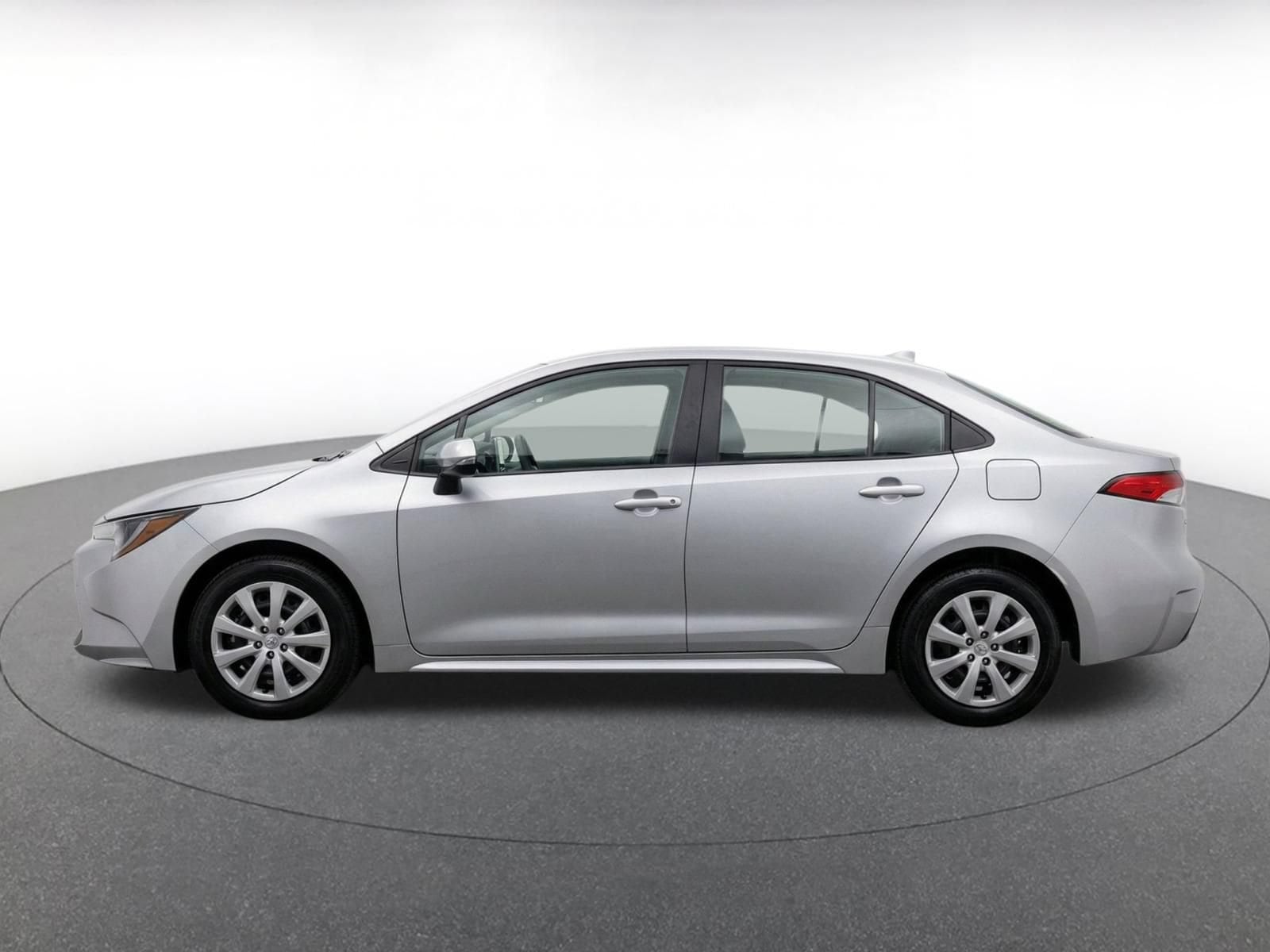 Thumbnail: 2025 Toyota Corolla - 4